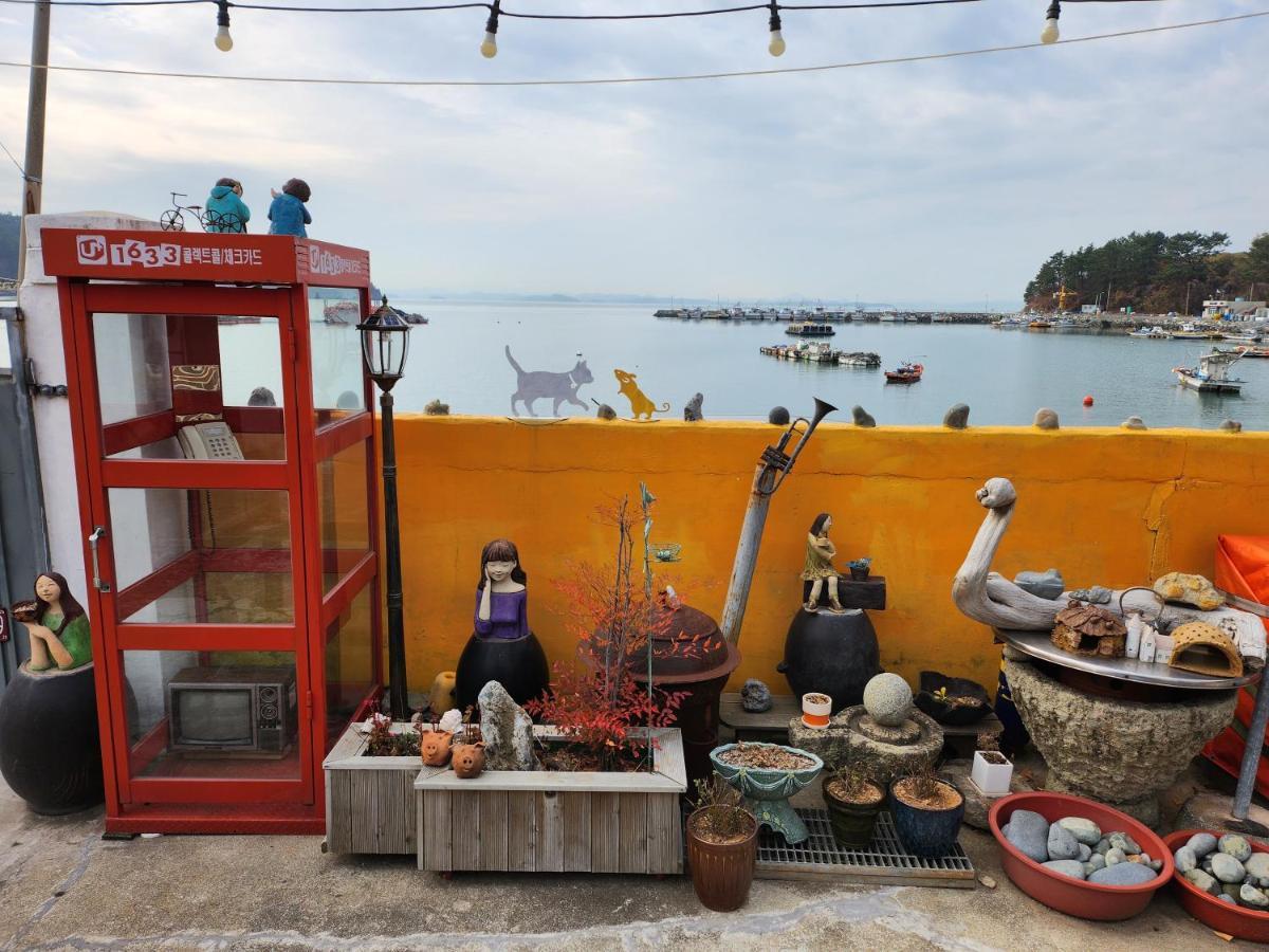 Uwha Minbak Villa Yeosu Exterior photo