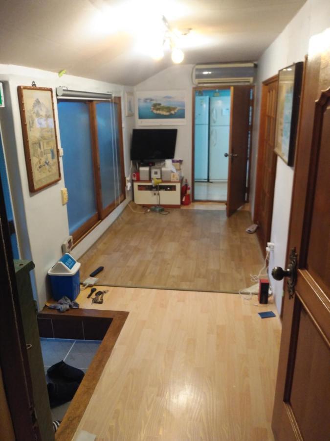 Uwha Minbak Villa Yeosu Exterior photo